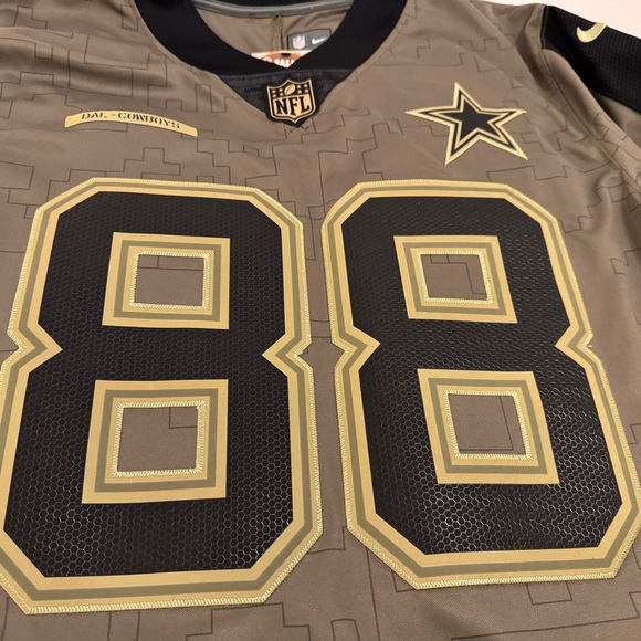 NWT Nike CeeDee Lamb #88 - Dallas Cowboys 2021 Salute To Service Jersey - Large - Picture 3 of 15